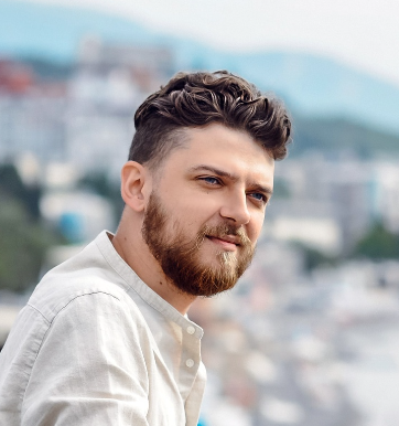 Антон — таргетолог