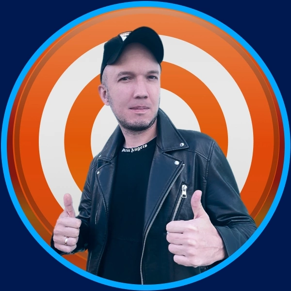 Илья Старков